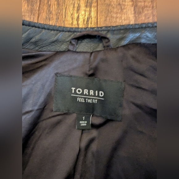 Torrid Vegan Leather Collarless Moto Jacket Plus Size 1x - Picture 14 of 16
